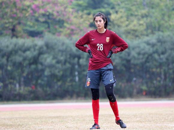 美女門将 サッカー中国女子代表の美人ｇｋジャオ リーナー 趙麗娜 選手が話題に 華流 チャイナ日和 又名 華流的一天