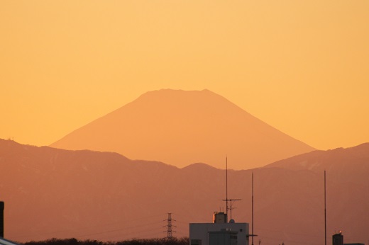 ３日夕日直前の富士山