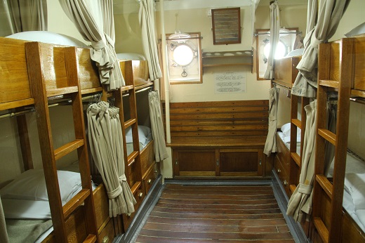 船員の寝室