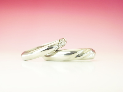 結婚指輪　ダイヤ　チタン