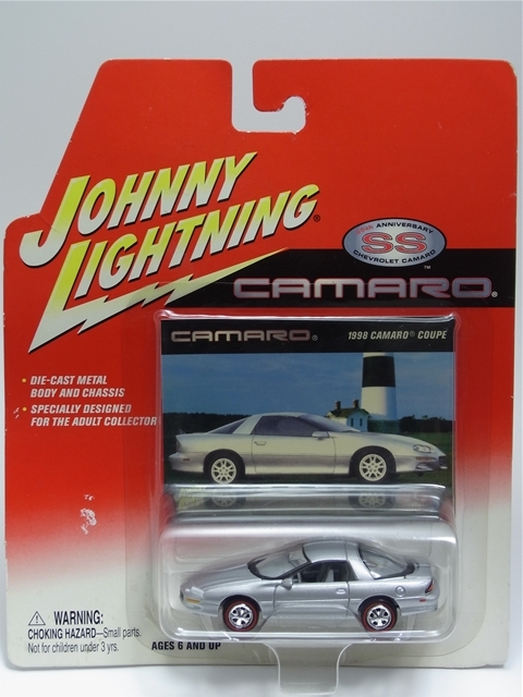 1998 Camaro Coupe -Johnny Lightning-